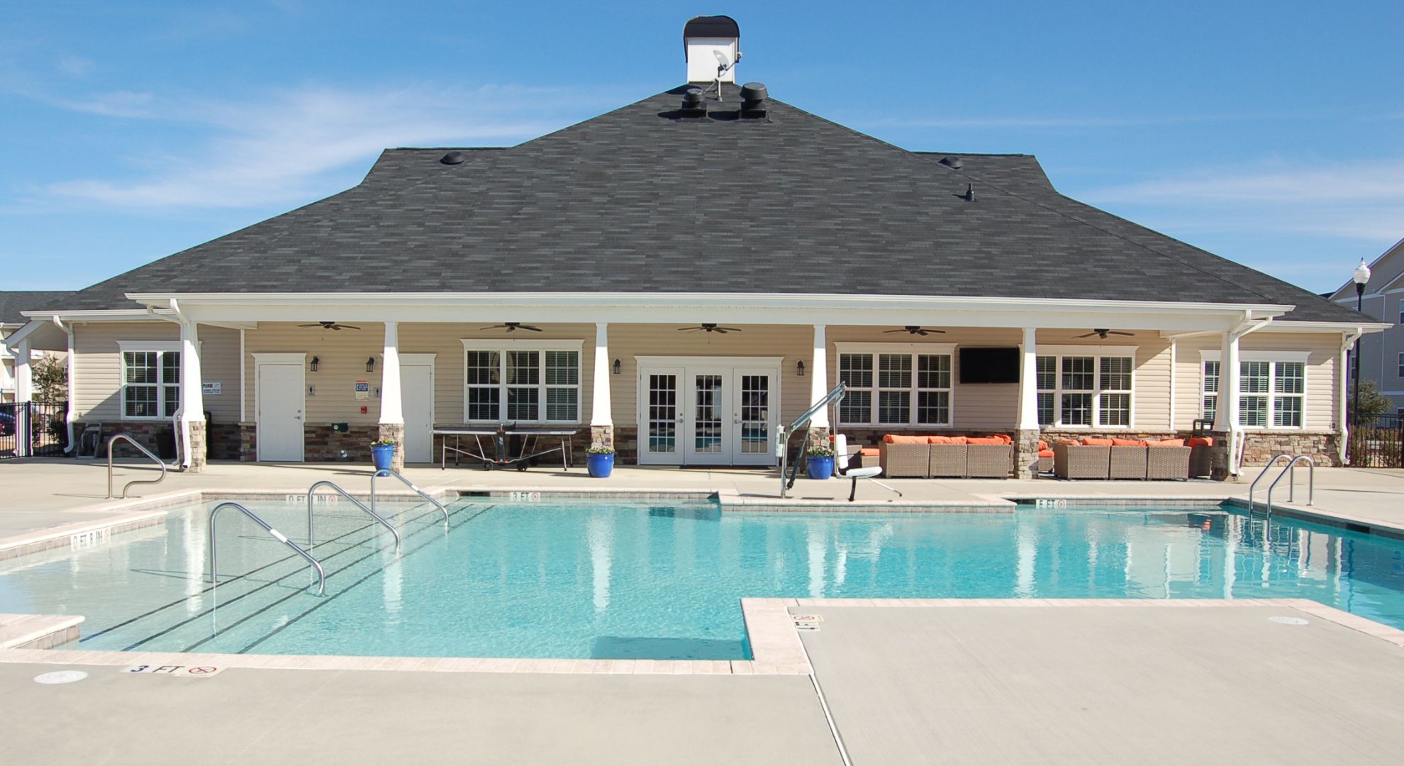 img of the pool